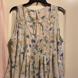 Lauren Conrad button up tank